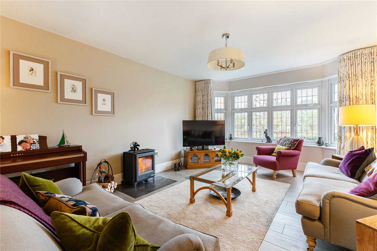 4 bedroom house, Jennings Road, Marlborough SN8 - Available