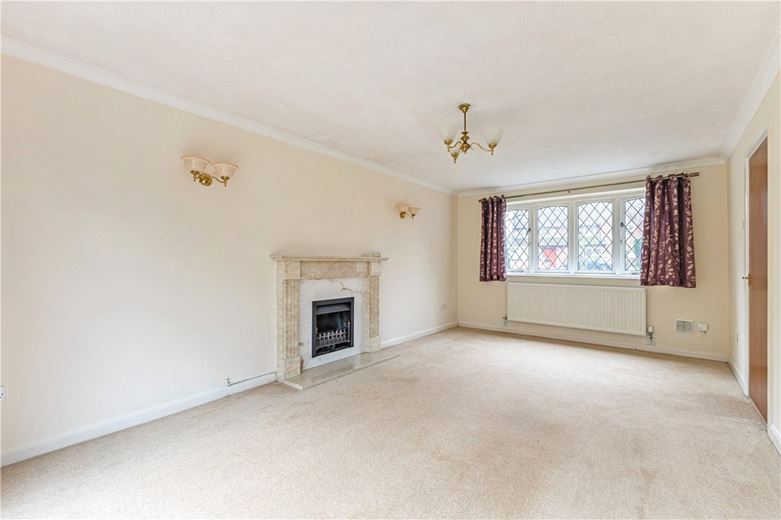 4 bedroom house, Manor Park, South Marston SN3 - Available