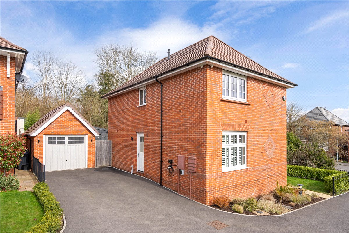 3 bedroom house, Garside Way, Marlborough SN8 - Sold STC