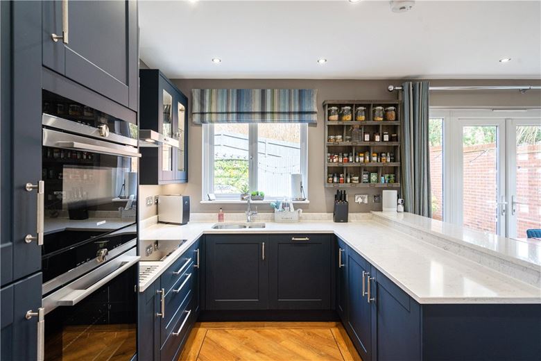 3 bedroom house, Garside Way, Marlborough SN8 - Sold STC