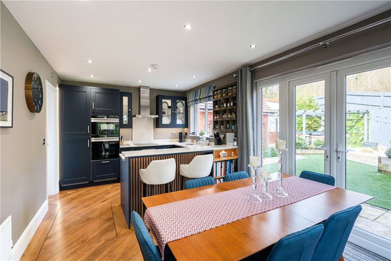 3 bedroom house, Garside Way, Marlborough SN8 - Sold STC