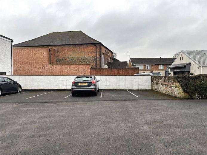  bedroom , The Parade, Marlborough SN8 - Sold