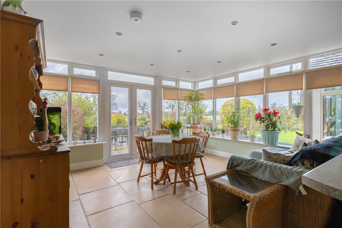 5 bedroom house, Littleworth, Pewsey SN9 - Available