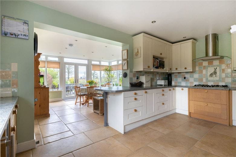 5 bedroom house, Littleworth, Pewsey SN9 - Available