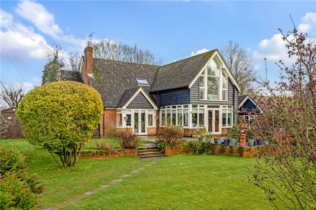 5 bedroom house, Littleworth, Pewsey SN9 - Available