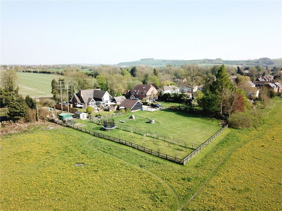 5 bedroom house, Littleworth, Pewsey SN9 - Available