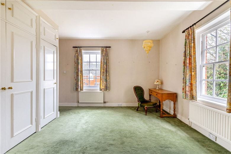 6 bedroom house, Farm Lane, Aldbourne SN8 - Available