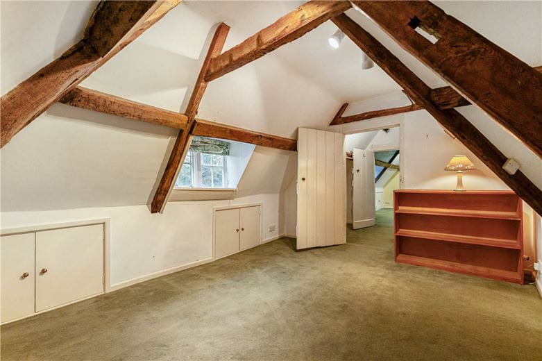 6 bedroom house, Farm Lane, Aldbourne SN8 - Available