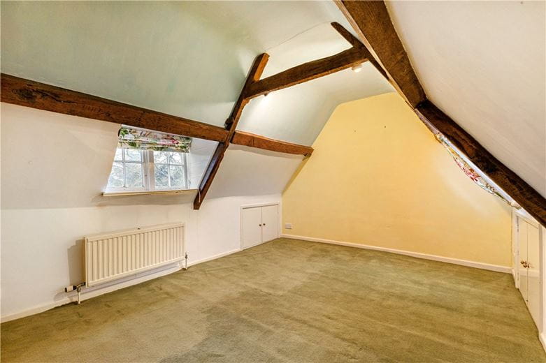 6 bedroom house, Farm Lane, Aldbourne SN8 - Available