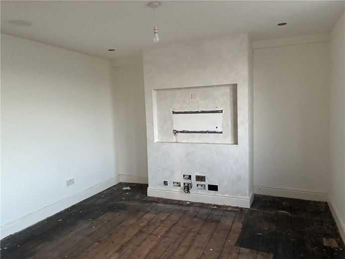 3 bedroom house, Burbage Road, Easton Royal SN9 - Sold STC