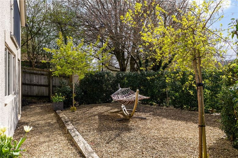 5 bedroom house, Bridge Street, Manton SN8 - Available