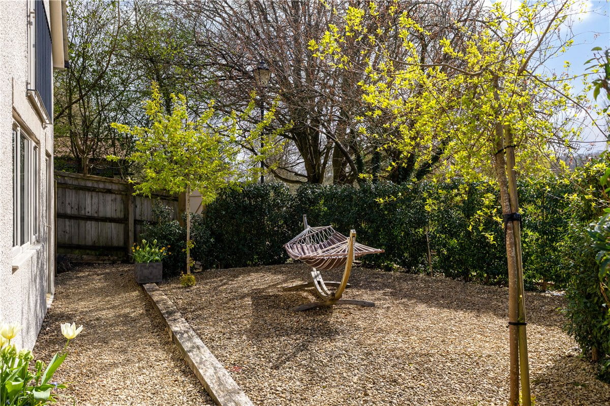 5 bedroom house, Bridge Street, Manton SN8 - Available