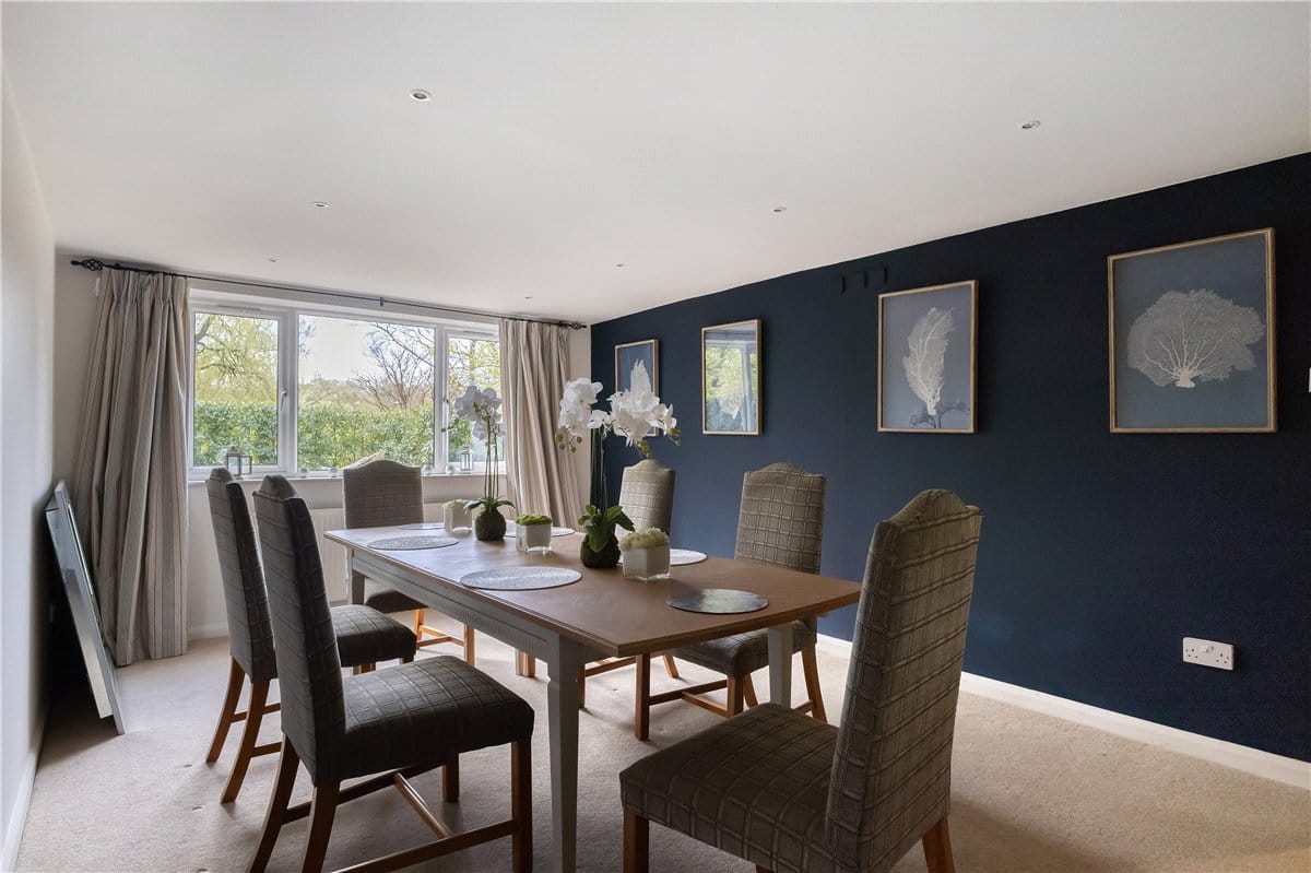 5 bedroom house, Bridge Street, Manton SN8 - Available