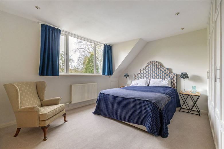 5 bedroom house, Bridge Street, Manton SN8 - Available