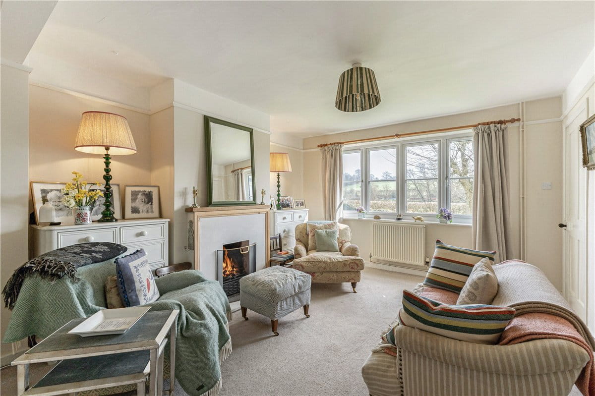 3 bedroom house, Church Street, Great Bedwyn SN8 - Sold STC