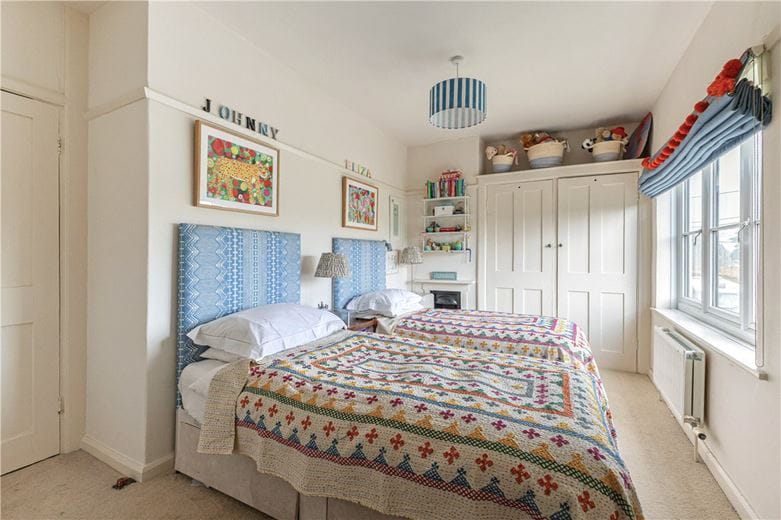 3 bedroom house, Church Street, Great Bedwyn SN8 - Sold STC