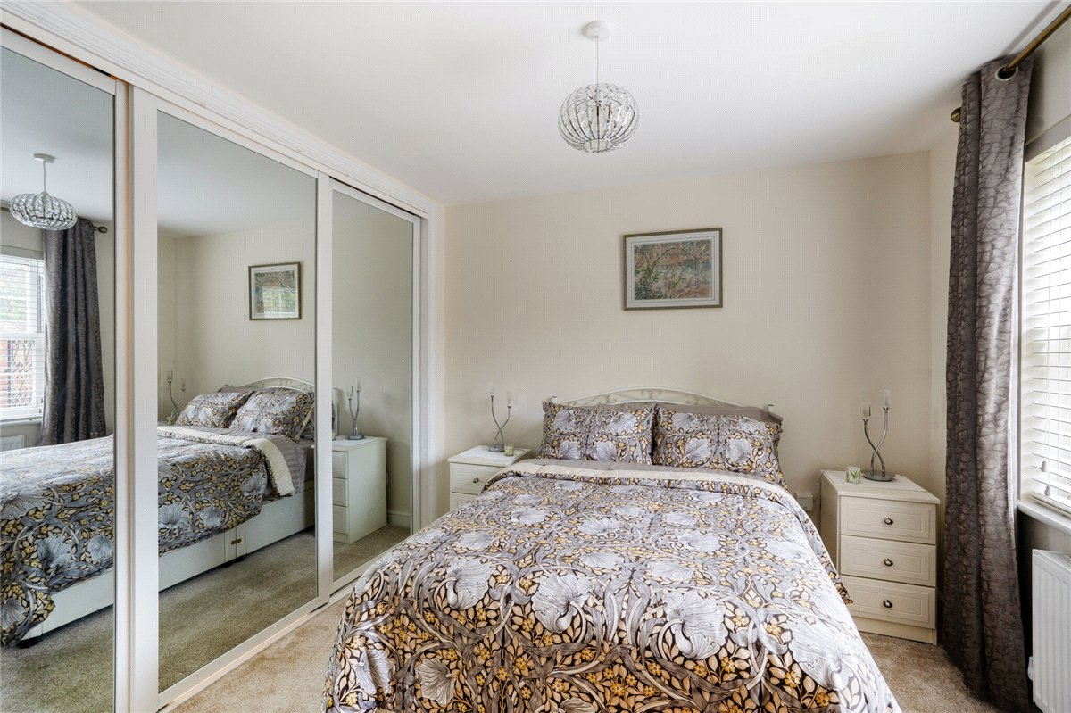 4 bedroom house, Brettingham Gate, Swindon SN3 - Available