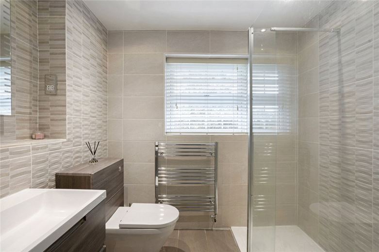 4 bedroom house, Brettingham Gate, Swindon SN3 - Available