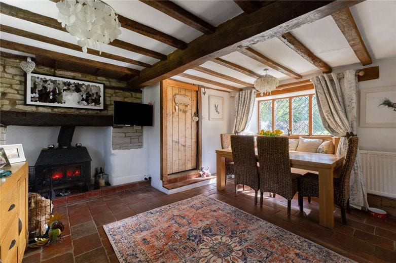 3 bedroom house, Park Lane, Cherhill SN11 - Available