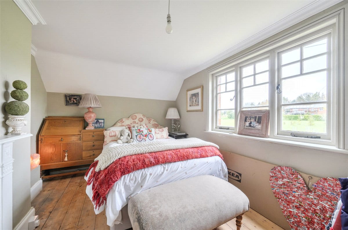 3 bedroom cottage, Dragon Lane, Manningford Bruce SN9 - Available