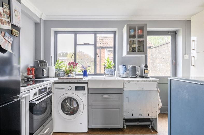 3 bedroom cottage, Dragon Lane, Manningford Bruce SN9 - Available