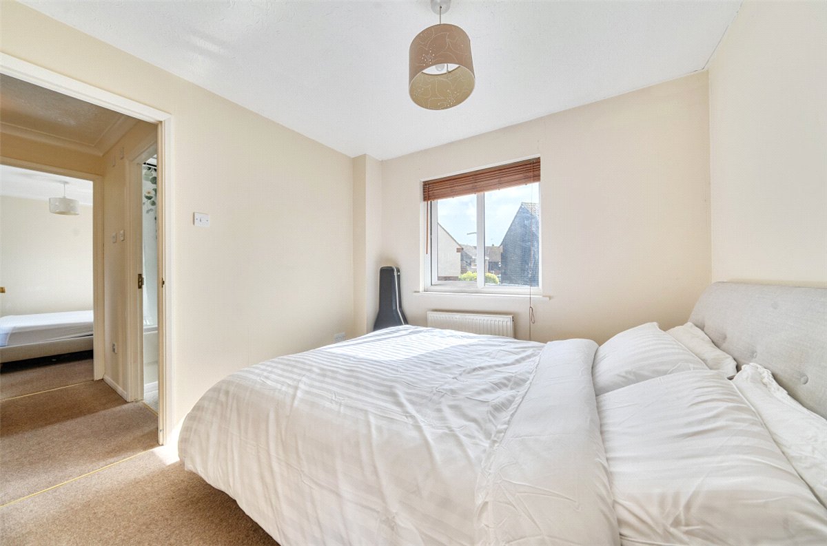 2 bedroom house, Badger Close, Royal Wootton Bassett SN4 - Available