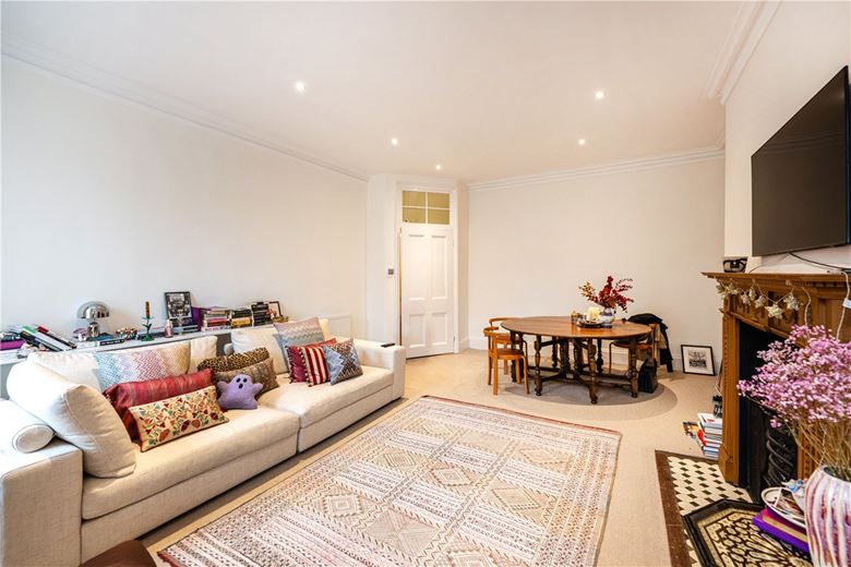1 bedroom flat, Upper Wimpole Street, Marylebone W1G - Available