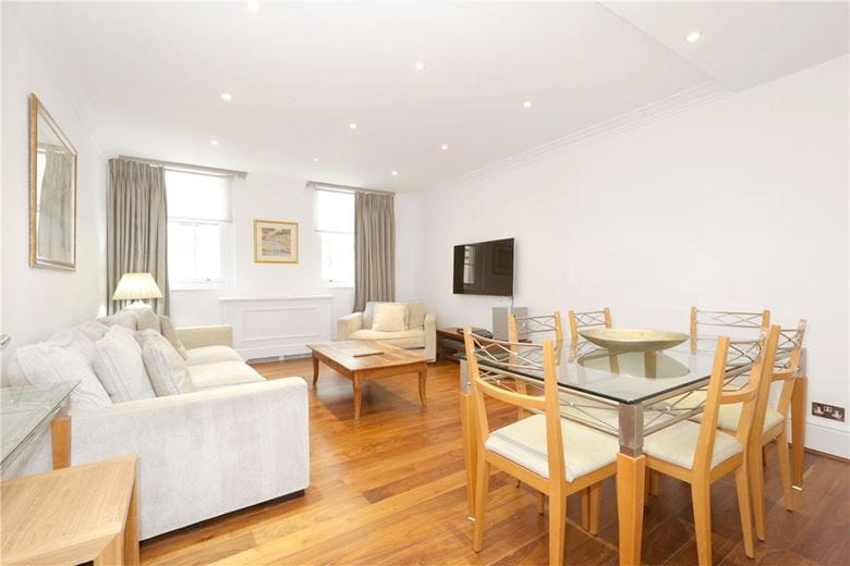 2 bedroom flat, Dover Street, London W1S - Available