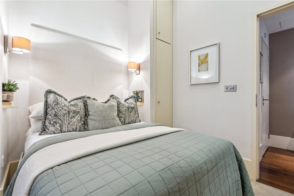 1 bedroom flat, Maddox Street, London W1S - Sold