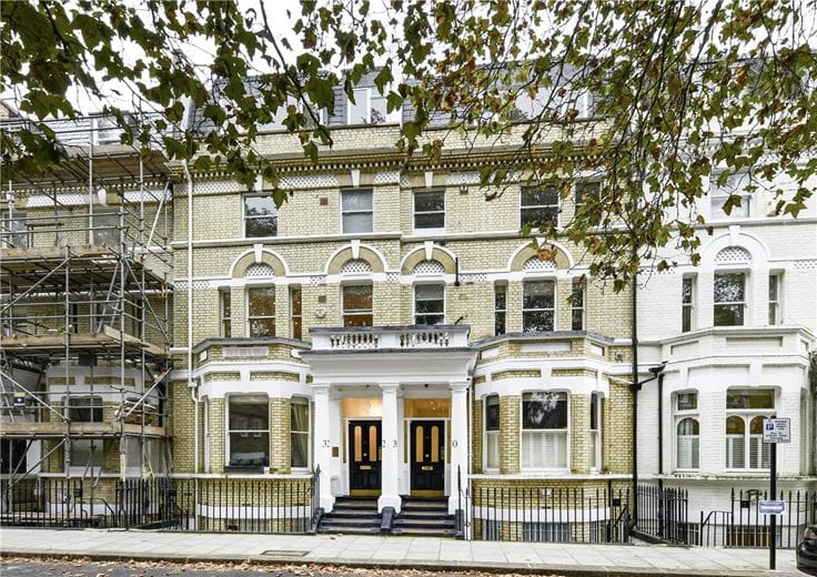 2 bedroom flat, Elm Park Road, London SW3 - Available