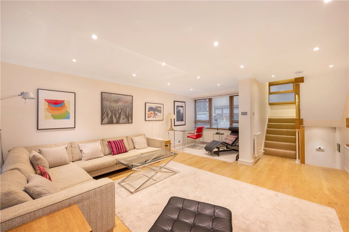 3 bedroom house, Aldburgh Mews, Marylebone W1U - Sold