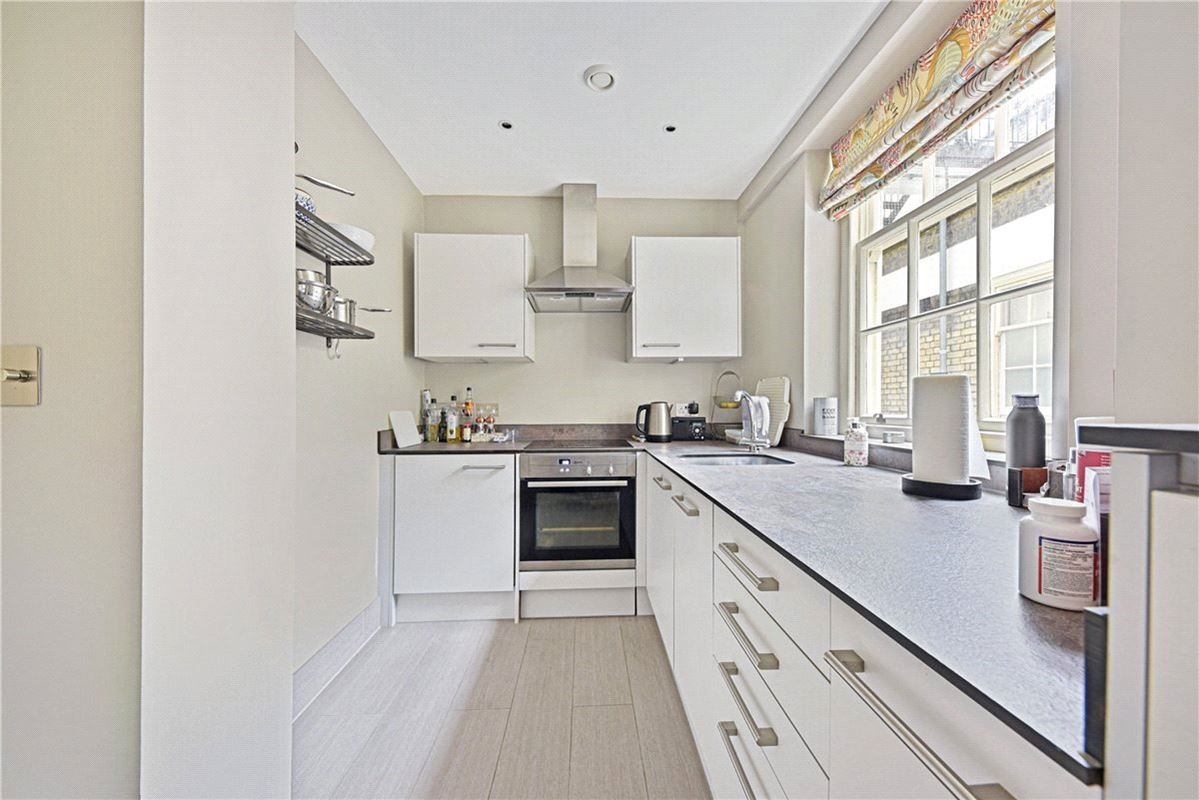2 bedroom flat, Bryanston Place, Marylebone W1H - Sold