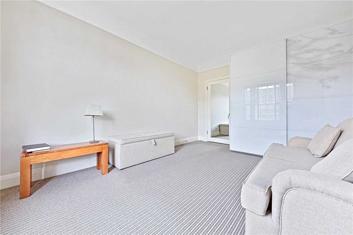 2 bedroom flat, Bryanston Place, Marylebone W1H - Sold