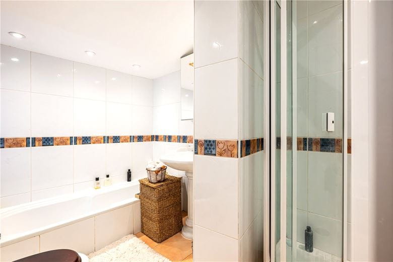 1 bedroom house, Hays Mews, Mayfair W1J - Available