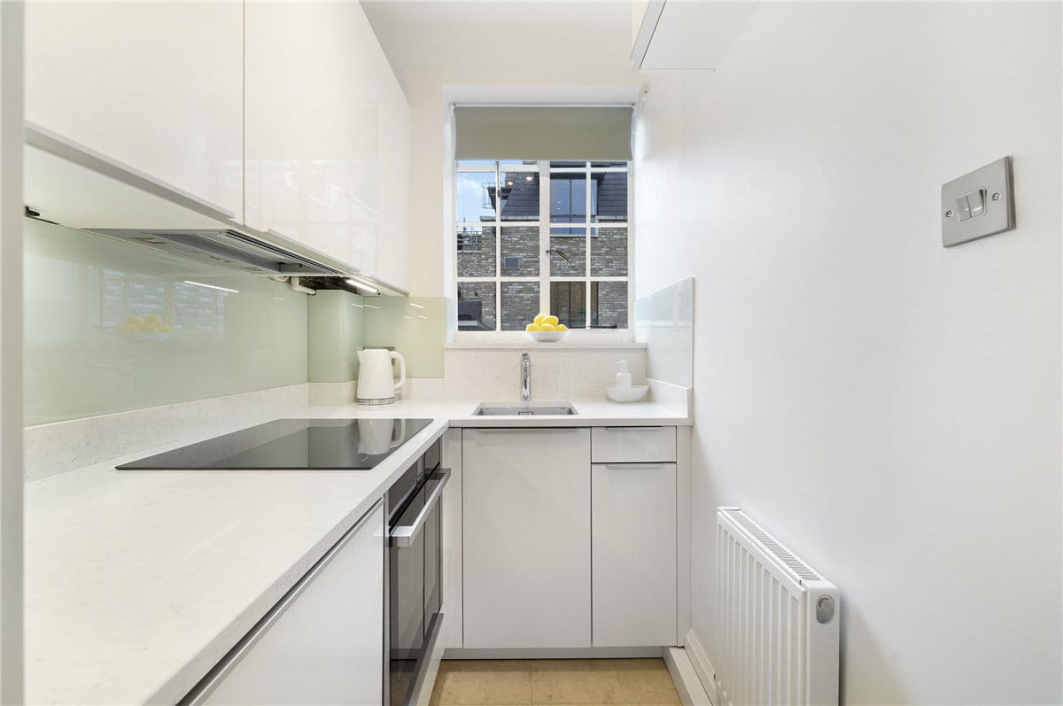  bedroom flat, St. Vincent Street, London W1U - Available