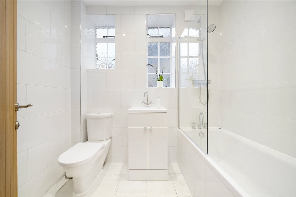  bedroom flat, St. Vincent Street, London W1U - Available