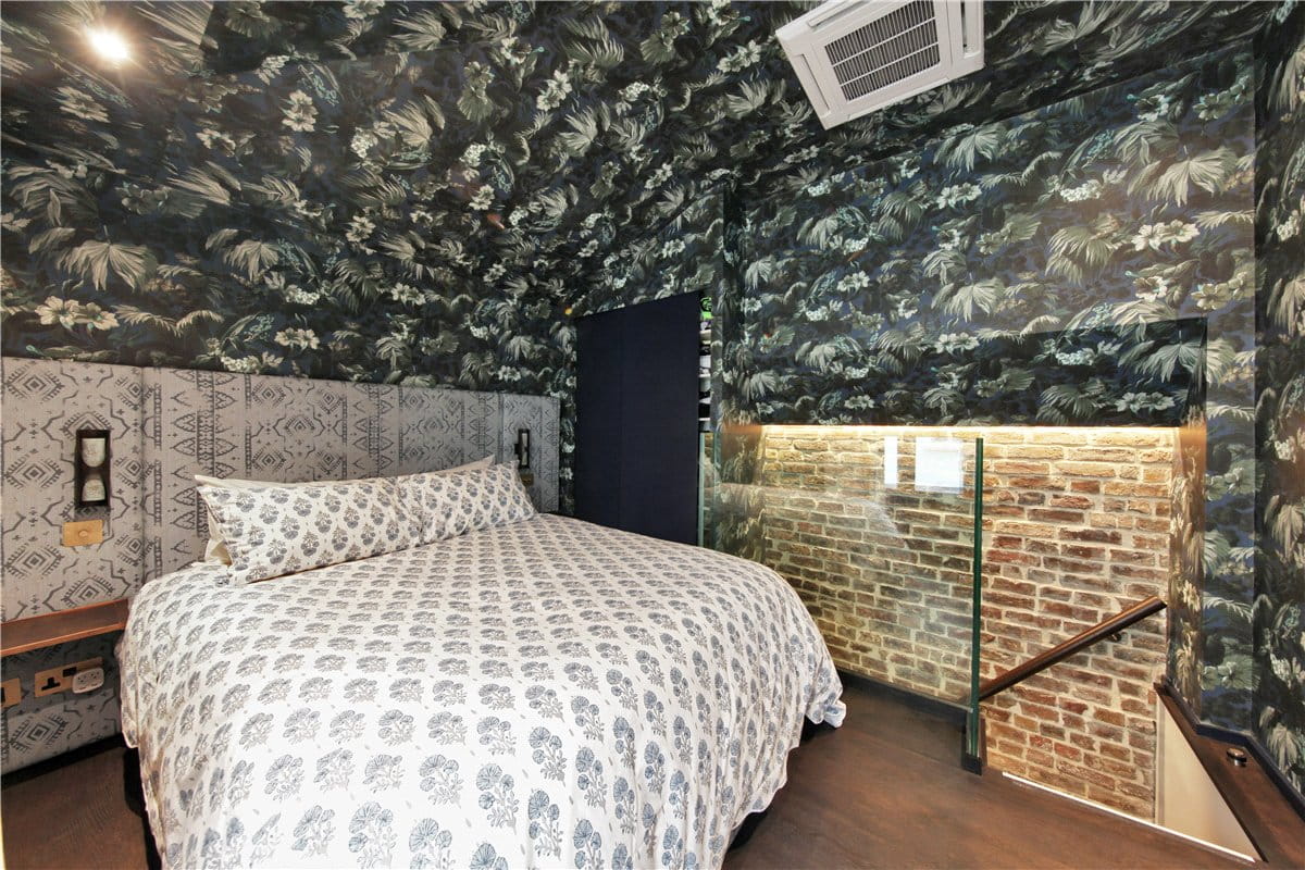 1 bedroom flat, Shepherd Market, Mayfair W1J - Available