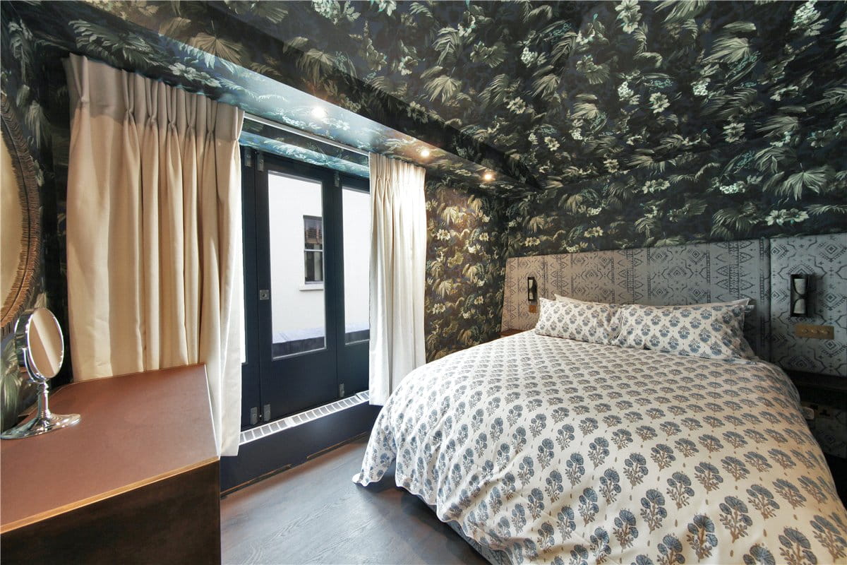 1 bedroom flat, Shepherd Market, Mayfair W1J - Available