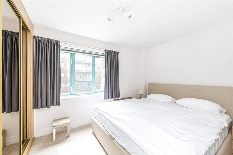2 bedroom flat, Chapter Street, London SW1P - Available