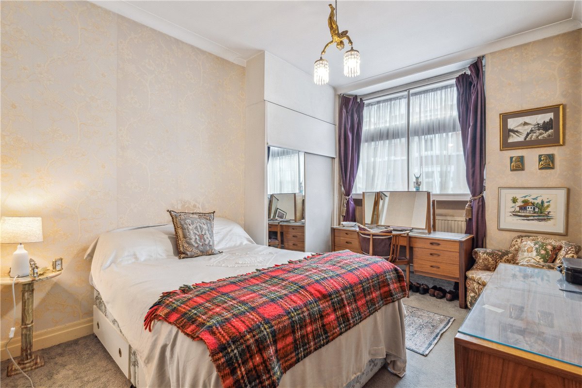 3 bedroom flat, New Cavendish Street, London W1G - Sold