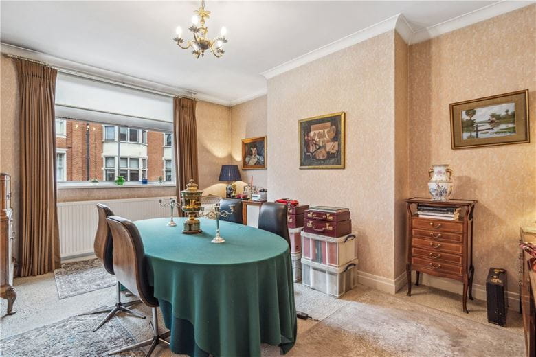 3 bedroom flat, New Cavendish Street, London W1G - Available