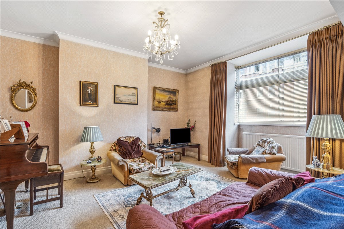 3 bedroom flat, New Cavendish Street, London W1G - Sold