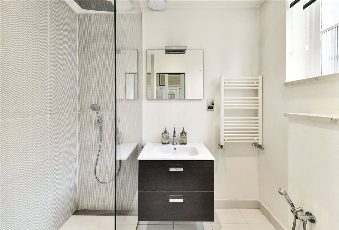 2 bedroom flat, Portland Place, London W1B - Sold