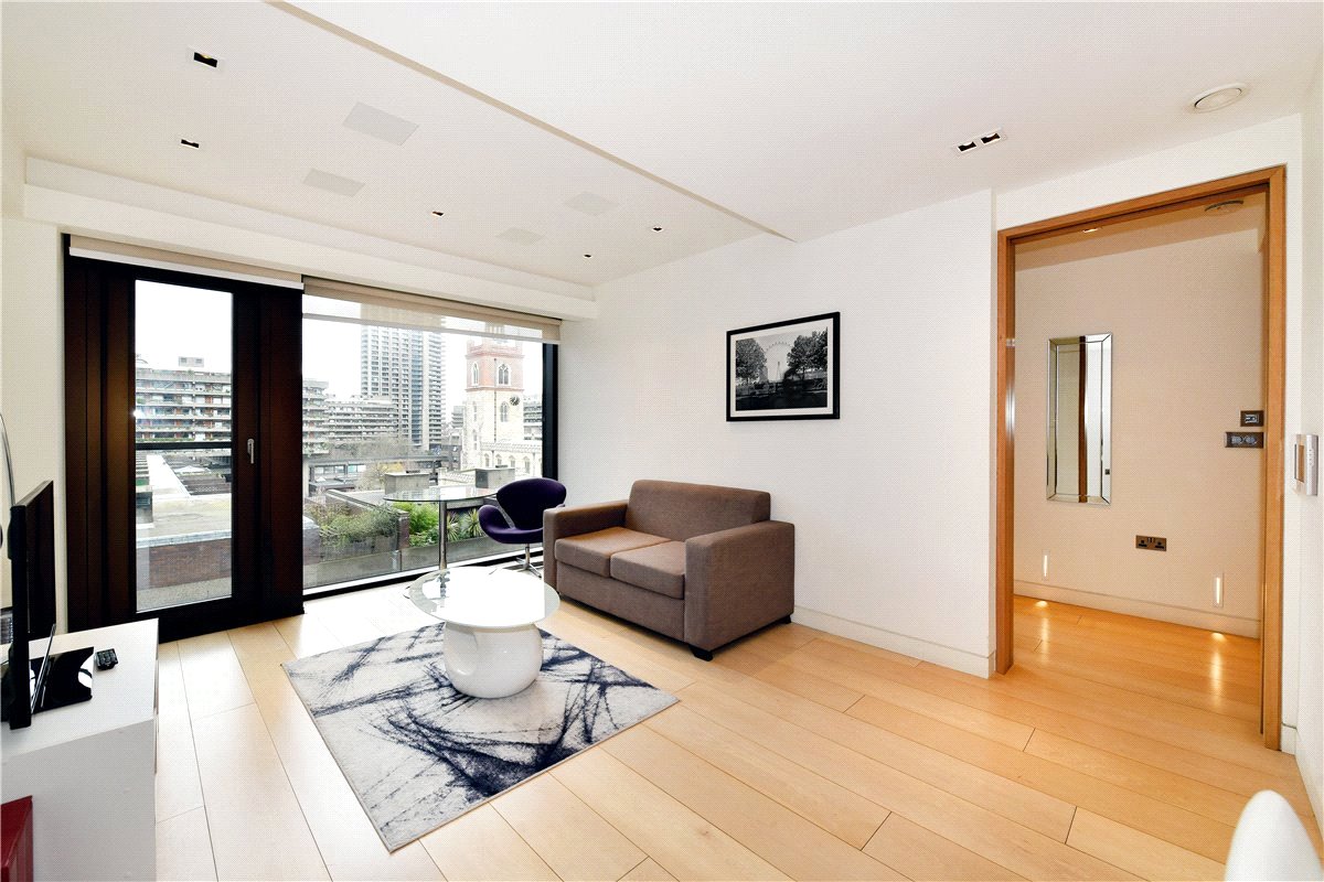 1 bedroom flat, Wood Street, St Pauls EC2Y - Available