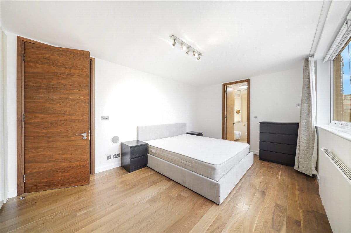 2 bedroom flat, William Mews, Knightsbridge SW1X - Available