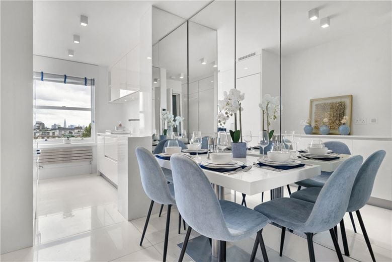 4 bedroom flat, Kingston House South, Ennismore Gardens SW7 - Let Agreed