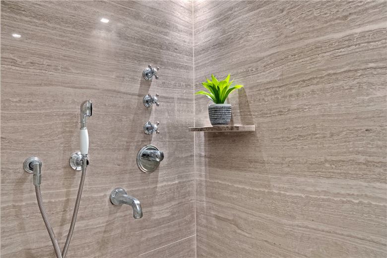 4 bedroom flat, Kingston House South, Ennismore Gardens SW7 - Let Agreed