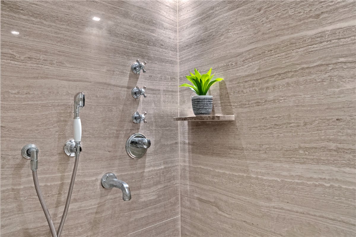 4 bedroom flat, Kingston House South, Ennismore Gardens SW7 - Let Agreed