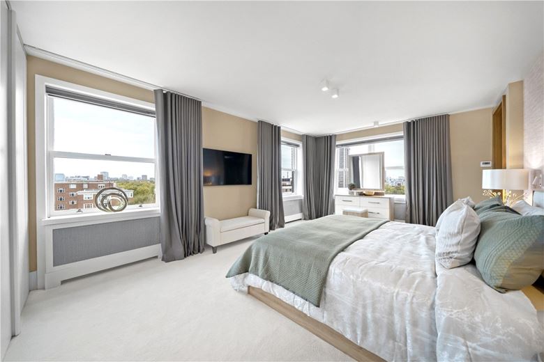 4 bedroom flat, Kingston House South, Ennismore Gardens SW7 - Let Agreed