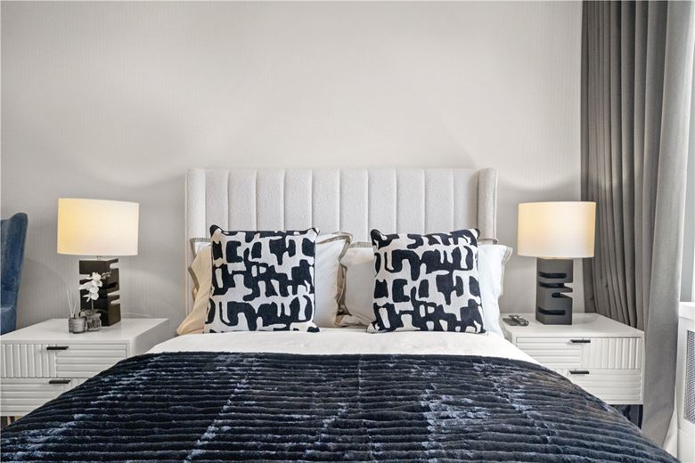 4 bedroom flat, Kingston House South, Ennismore Gardens SW7 - Let Agreed